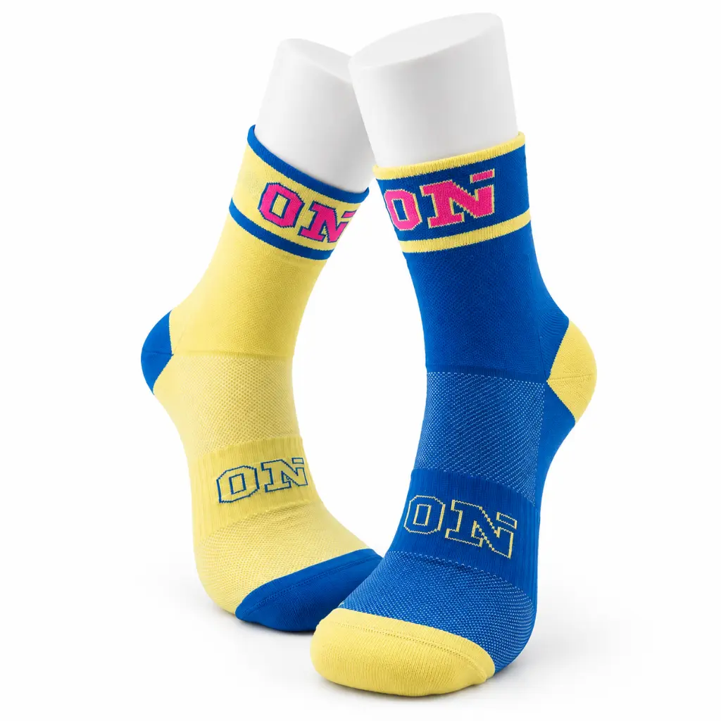 oni_socks_mid_blue_yellow.webp